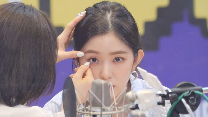 Thần sắc Hàn Quốc Irene Bae Joo-hyun, trong sự kiện mắt cảm thấy khó chịu, còn tôi thì lại thấy rất 