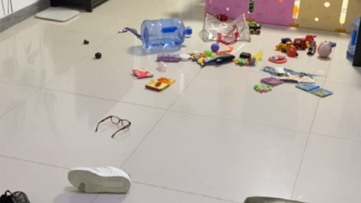 Lebih banyak saling mengerti dan peduli antara suami istri, keluarga pun akan semakin bahagia.