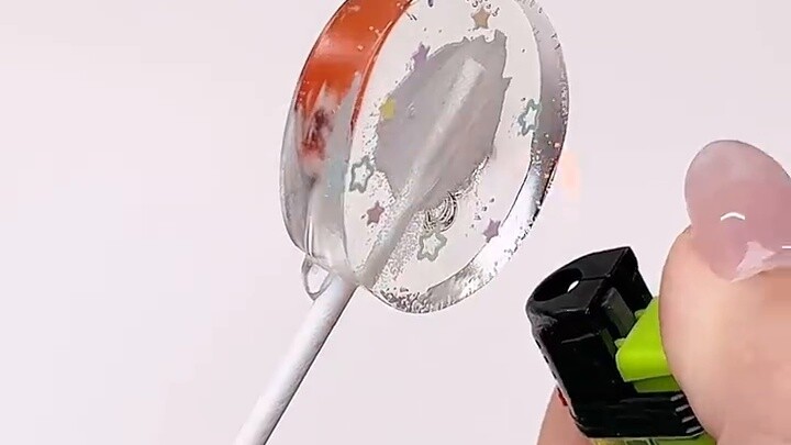 Very new and unfilled...less than 0.5! Self-promoting earthy lollipop