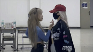 Lisa và Taeyang, đoạn này hay quá!!!