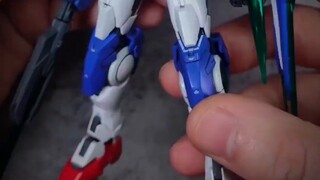 [Play] Although the RG00Q Gundam is soft, you can still see it if you bend it carefully!