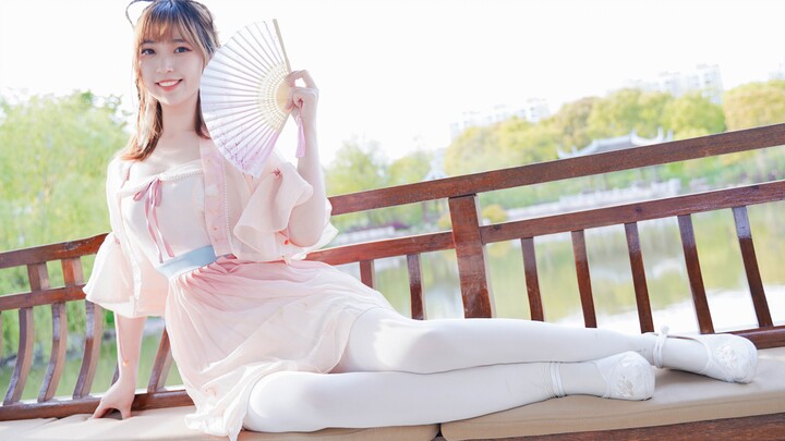 Super pink ❀ versi gadis yang agak montok ❀ bunga dan bulan berpasangan [runcing]