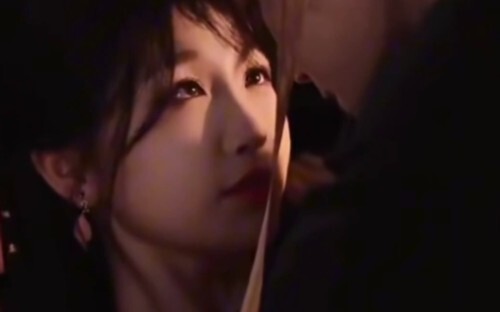 ใครเข้าใจบ้าง ความรักแบบบังคับที่ขยับได้เนี่ย มันเหมือนจริงมาก ฮ่าๆๆ!! กลิ่นโรคจิตฟินคอเลิฟมันทะลุจอ