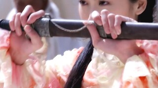 男主见一个爱一个，没人说。女主守护所有人，他们却只会猜疑她！