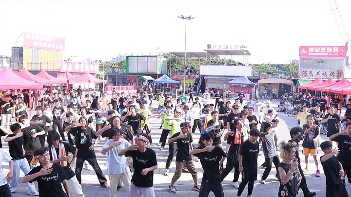 【قوانغتشو APF】قبلة قبلة قبلة رجل يغني ورجل يرقص