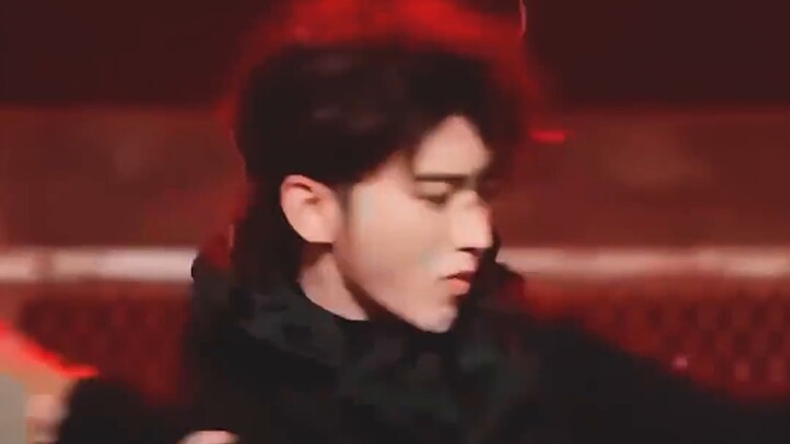 Cai Xukun's "Phenomenon" dance live shot/Boiling campus