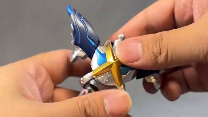 Magical version of Ultraman X Gomora armor