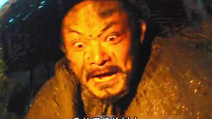 A man was digging for loaches in the field when, to his surprise, a golden dragon suddenly appeared!