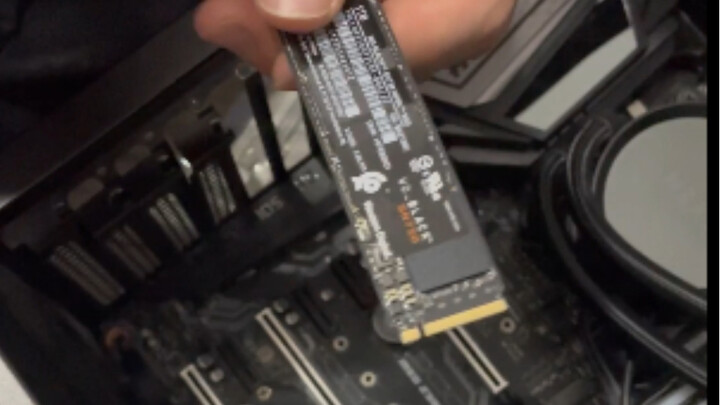 บทสอนการติดตั้ง SSD M.2 พร้อมบทสอนซอฟต์แวร์