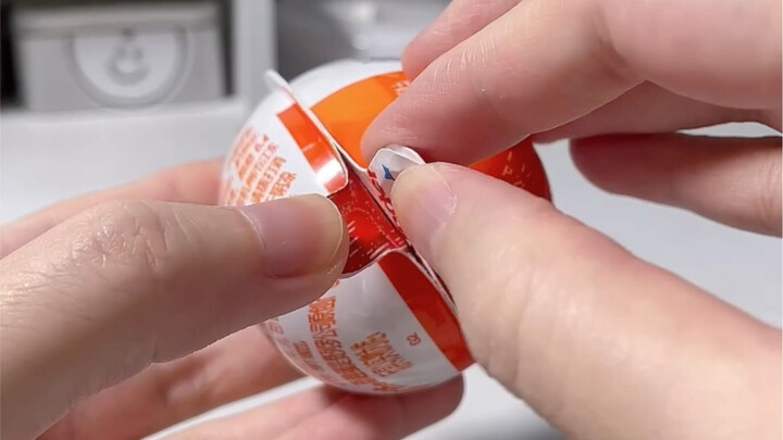 افتح بيضة طفولتك!