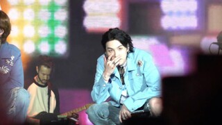 Dance moves from Bboy-turned-a.k.a Agust D! Min Yoon-gi's runbts dance cut [221015 Busan Concert]