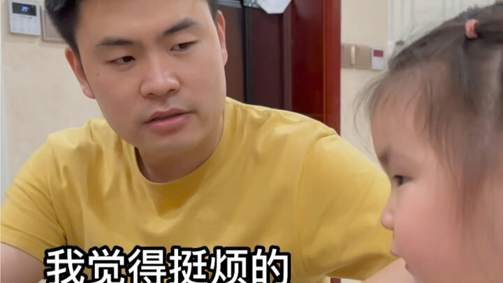 Con gái 3 tuổi, nói với tôi rằng cuộc sống thật phiền phức...