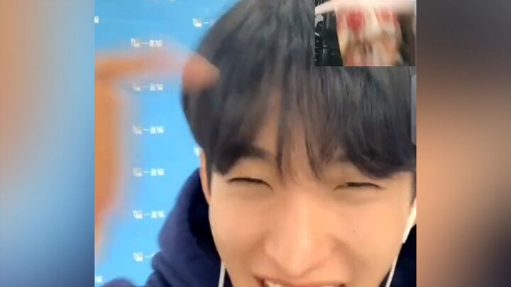 DK: I’ll watch this sister’s autograph session next time