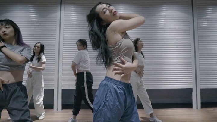 【CloverDo】Whose Maria brainwashed this summer? | Clover Do covers Hwasa's hit song