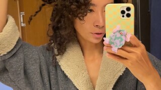 I cut it—everything’s gone, even my long curly hair is gone... Guys, please don’t casually try cutti