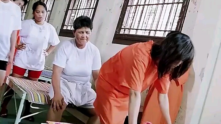 影视：狱霸欺负新来的，结果差点被反杀