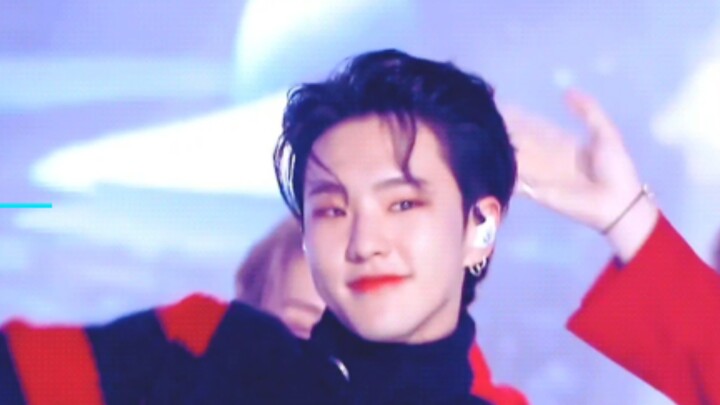 【SEVENTEEN】13 kiểu mí mắt của các thành viên – thực ra là video “cưng nựng nhan sắc”
