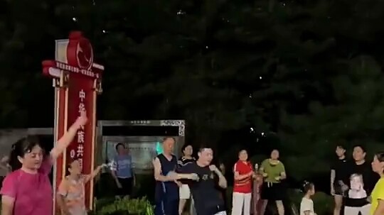 คอมโบเล็กๆ ลื่นไหล ฆ่าได้ทั่วทุกมุมจัตุรัสใหญ่