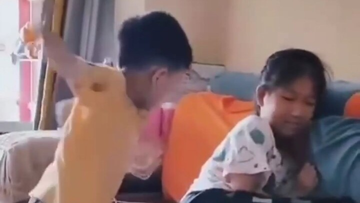 A bitch overloaded his brother's CPU and his eyes became clearer instantly