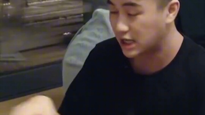 يبدو أنني فهمت سبب حب شي مينغ ياو له