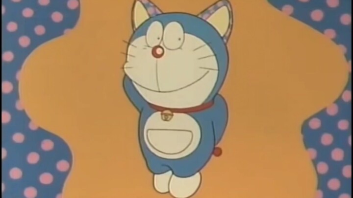 Doraemon luôn muốn có một đôi tai
