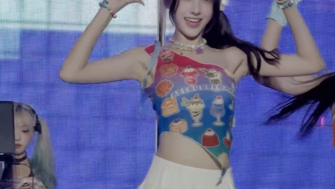 Có dây điện trên mặt đất. Tôi không dám nhảy mạnh, nhưng cảnh tượng đó rất đẹp.