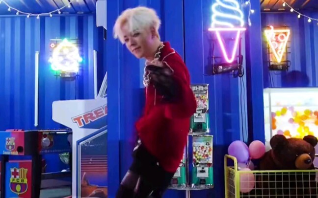 TREASURE "HELLO" Dance Challenge