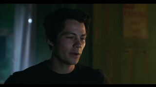 الإشعاع يسبب تحور الحيوانات، وقتل الصراصير يتطلب دبابة، فيلم كوميدي مغامرات