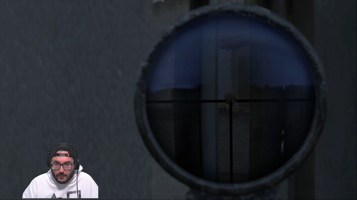 Police Station Stand Off!