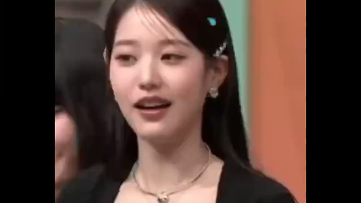 Năm nhóm nhà Ngũ Thường đúng là tiêu biểu cho khái niệm cộng đồng siêu cấp, drama liên tục không ngừ