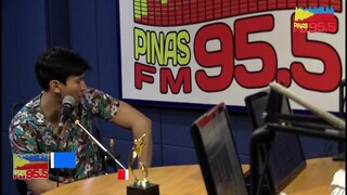 Enchong Dee stung by a jellyfish