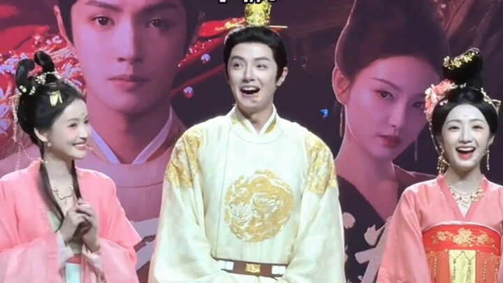 ฮ่าๆๆ ที่งานทุกคนโดนสำเนียงไต้หวันสุดน่ารักของกวนหงเล่นเอาใจละลายกันหมดเลยใช่ไหม៷>ᴗ<៷