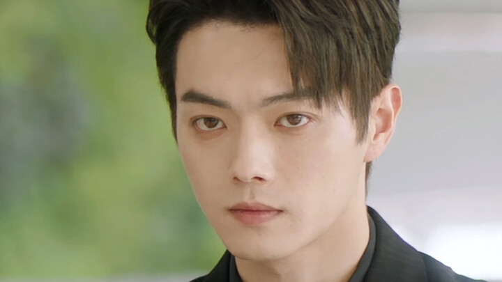 ความก้าวหน้าของความคาดหวัง ความผิดหวัง ความตึงเครียด และความกลัว ได้รับการแสดงออกมาได้อย่างยอดเยี่ยม