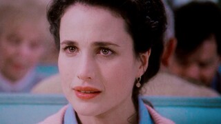 «سيدي، روحك فارغة جدًا، صامتة لدرجة أن كل ما تبقى هو الصدى»— «يوم الجرذ»