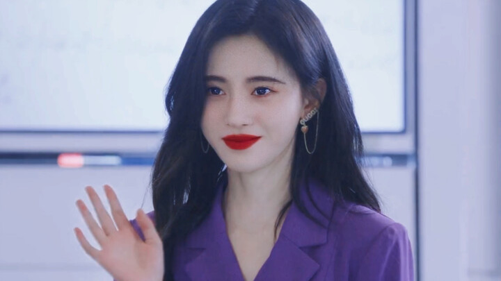 Ju Jingyi | She’s so full of vibe—she looks absolutely stunning in this drama!