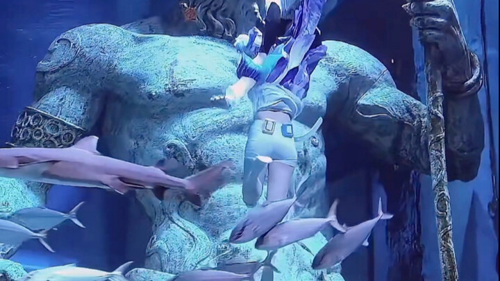 Mendengung di Bawah Air: Cantarella – Tarian Antara Laut Dalam dan Bayangan