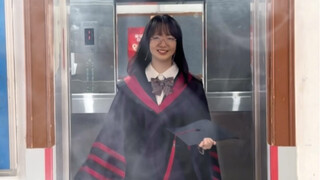 Akhirnya giliranku untuk membagikan transisi kelulusan ini! Selamat atas kelulusanmu