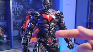 Hottoys HT 1/6 Arkham Knight Future Batman shares the modeling, posing, photography and lighting tut