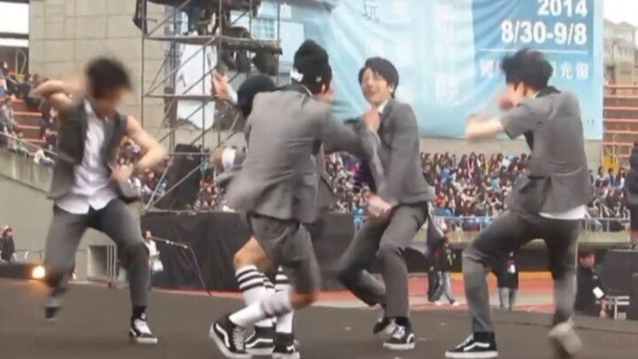 【元五】“小小少年，并肩成王”那时候人山人海，没人为你们而去！现在人山人海，只为你们而来！