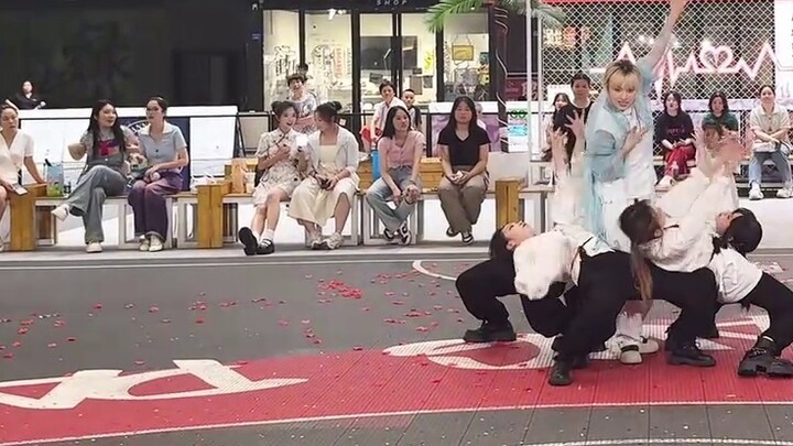 11 orang bersorak untuk ulang tahun Kwon Soonyoung dan menciptakan kembali Tiger 1:1｜Mohon rekomenda
