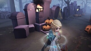 Identity V: The psychologist's disgusting gameplay, a mobile blood bank