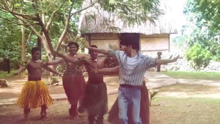 【Luo Yunxi | Tokoh Utama di Dunia Dansa Lapangan Masa Depan】