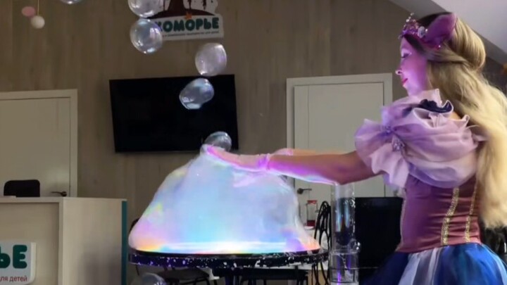 "Fancy Bubble Play"