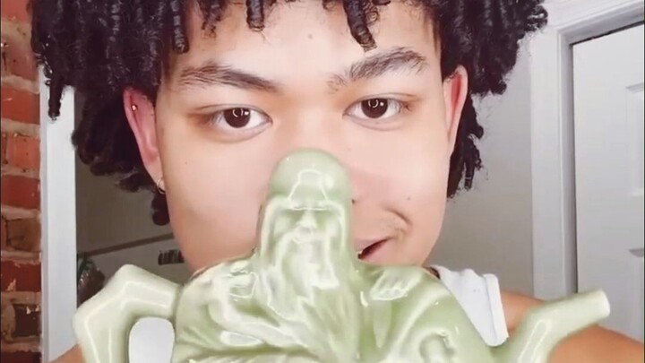 Ấm trà sát thủ