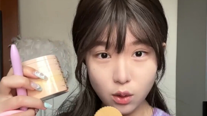 Bùng nổ cảm xúc! Cô em gái makeup “khống chế” mình suốt 15 giây!