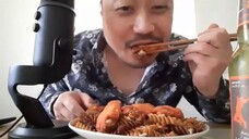 ASMR Eating Black Bean Pasta & Chicken Wings