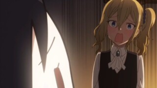 "Ai Hayasaka kaget saat dia menjulurkan lidahnya untuk ciuman pertama~"