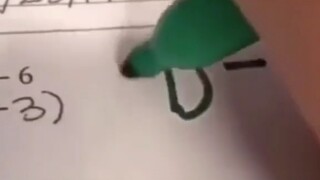 Ayahku terdiam sambil menatap tumpukan kertas ujian yang penuh dengan tanda silang