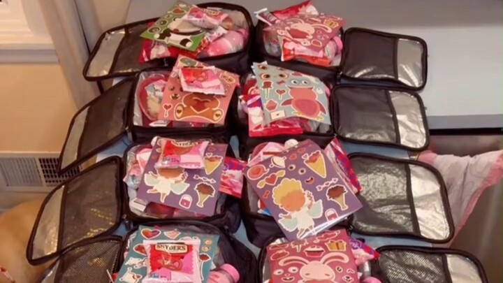 Kotak makan siang yang disiapkan ibu rumah tangga di luar negeri untuk 10 anaknya begitu beragam! Pa