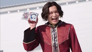 Ngắm lại những cảnh biến hình nổi tiếng của Kamen Rider